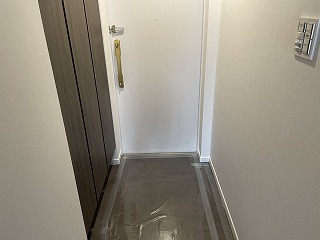 玄関（室内）