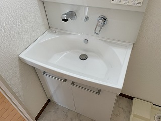 独立洗面台