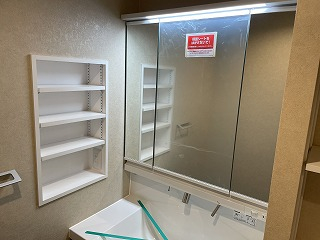 独立洗面台