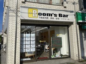 2022年9月27日朝のRoom's Bar店頭です